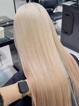 アドネ プライム(adne prime) ホワイトブロンド/ハイトーン