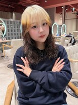 ヘアーアンドメイク ビス(HAIR&MAKE bis)&nbsp;複雑履歴でも可愛くなれるルーツカラー♪【Ayaka】