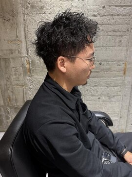 ニアウ 太田店(Niau) MEN’S HAIR/サーフカール/刈り上げセンターパート/太田