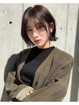 ファムバイアヴァンス(Femme by AVANCE.) 透明感暗髪×シースルーボブ