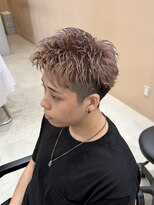 ジジ インターパーク 宇都宮(Gigi)&nbsp;グレージュ/スパイキーショート/ハイトーン/メンズカット