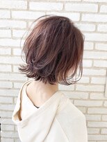 大人かわいい小顔前下がりスリークボブローライト20代30代40代