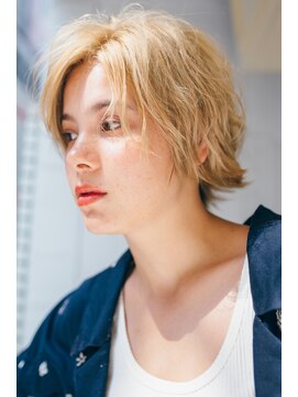 ピズム(PISM) ホワイトミルクティー/ボブウルフ/ヘルシースタイル/イメチェン