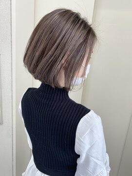 ヘアーデザイン シュシュ(hair design Chou Chou by Yone) ハイライト&ココアグレージュ大人かわいいボブ♪