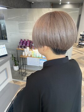 マーレ(MARLE./) ワンブリーチでできる・ツヤ感ベージュカラー