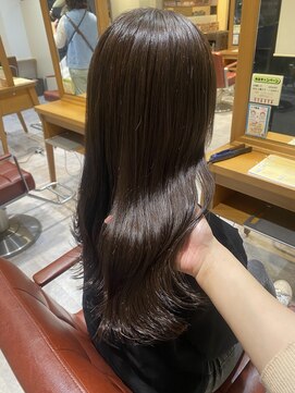 ルシュカイチマルニ(Rasca102) グレージュ/ロングヘア/ウェーブ巻き/