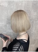 ハイトーンカラー/ゴールドアッシュ/ショートボブ