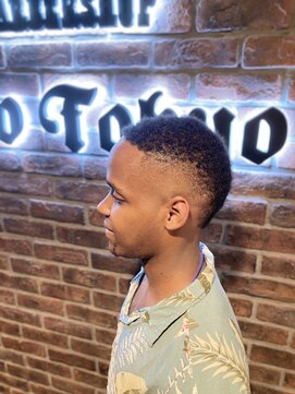ブロートーキョー 有楽町店(Bro Tokyo) MEN'Sミドルフェードバーストフェードヘアカットスタイル
