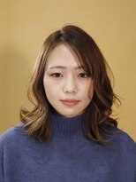 コノア スパーク(Conoah spark)&nbsp;アプリコットオレンジで彩る夏のゆる巻きミディ