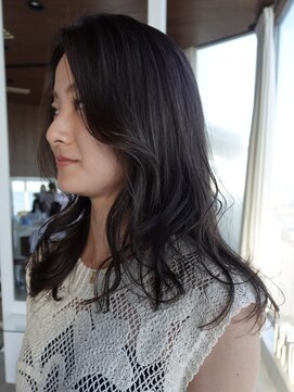 ビュートリアム 七里ヶ浜(BEAUTRIUM) 大人くびれミディアムレイヤー【福井ユウリ】