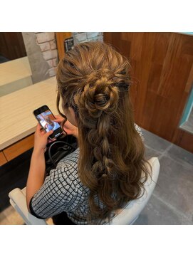 ヴィサス(Visas) サイドコサージュ