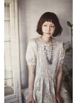 ブーケ(BOUQUET) ボブに前髪短めでこけしにしないスタイル。