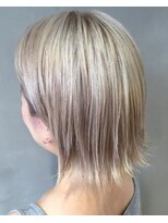 ジーナ(XENA) シースルホワイト