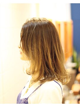 リラ ヘア サロン(rela hair salon) ゆるミディ×ハイグラデーション