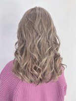 アルバム 新宿(ALBUM SHINJUKU)&nbsp;ハイグレージュカラー_丸みショート無造作カール_ba190952