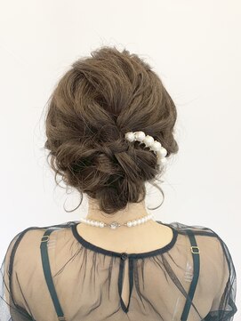 ヘアコレクション アンジュ(Hair collection Unge) ゆるふわシニヨン  <早朝受付中>