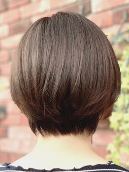 ヘアーグリーングラスイトウ(HAIR Green Grass ITO)の写真/【若草】「白髪が気になってきた…」初めてのグレイカラーは[ITO]で!プライベート空間で悩み相談しやすい♪