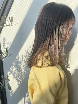 レイ(Lei) ミディアム/ベージュ/グレージュ/赤味消しカラー/髪質改善/30代