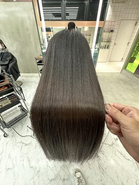 ロンドルーチェ 心斎橋(Lond luce) ダークアッシュ/ミディアムレイヤーカット［髪質改善/縮毛矯正］