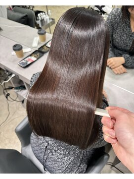 キュア 表参道(CURE) 黒髪/グレージュカラー/ココアベージュ/ヘルシーロング[表参道]