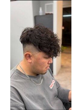 ファースト 本厚木店(First) 《スペインカール》　本厚木