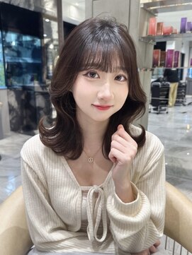 ロンド ジュルード 名古屋(Lond jeloud) ミディアムでも美しいくびれヘア♪