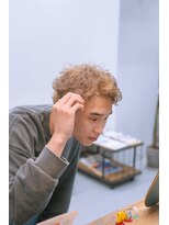 マール 矢場町(MARL)&nbsp;外国人風ハイトーンベージュ×スパイキーショート