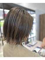 ディーボーイ 健軍店(D-BOY)&nbsp;切りっぱなしボブ/ハイライト/オリーブベージュ/イルミナカラー