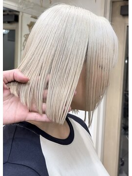 リヴィエラ 西日暮里店(Riviera) ホワイトボブ