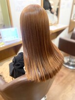 フリージア(freesia)&nbsp;30代40代50代/ 艶髪ストレート/オレンジカラー