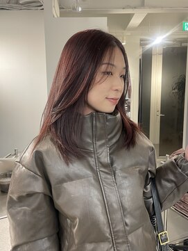 ビューズ(VIEWS) レイヤーカット/レッドカラー/ステップカット[表参道]