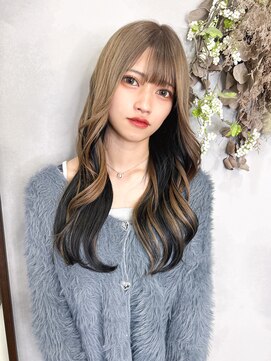 ハロー(...Hello) インナーブラック ベージュカラー レイヤーカット