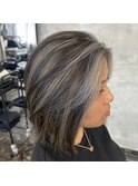 ハイライトカラー/ミディアムヘア