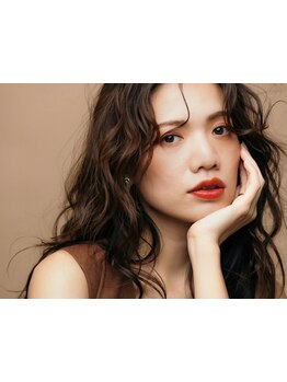 【心斎橋/四ツ橋/西大橋駅近】平日の夜にも気軽に行けるから、大人の推し活ヘアメイクにおすすめ◎