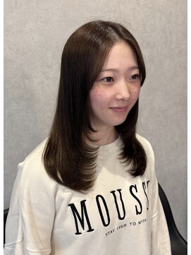 ミディアムレイヤー透明感カラー