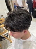 【岩城指名】ニュアンスパーマミディアムパーマセンターパート