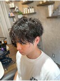 シャドウパーマ×センターパート×テーパーフェード×刈り上げ
