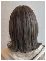 ムエベ(MUEBE)&nbsp;オリーブグレージュカラー