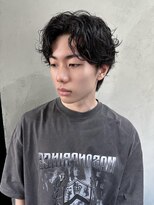 ヨムニノクチ(YOMUニノ口) 刈り上げセンターパート/波巻きツイストスパイラル/橿原