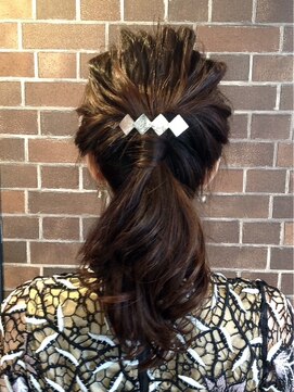 ヘアギャラリーリリカル(hair gallery Lyrical) お呼ばれスタイル☆ポニーアレンジ