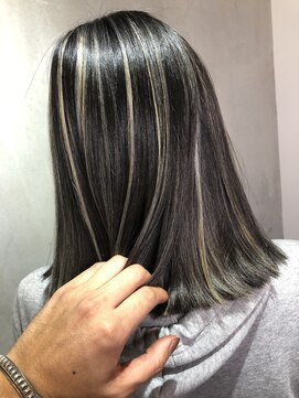 テテ(TETE) バキバキハイライト　長堀橋×心斎橋