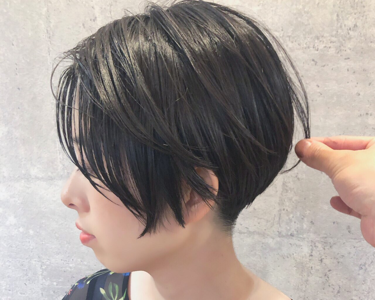 【女性限定】デザインカット+シャンプー / 2750