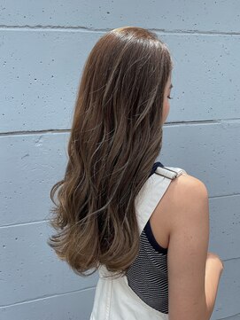 アローラ 三軒茶屋(Allora) 透明感大人かわいいアッシュベージュカラー20代30代40代