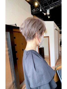 ルポル 大通店(rupolu) 脱白髪染ハイライト　透明感のある立体ショート