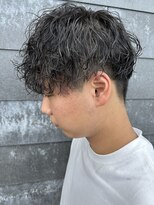 ヒュイル バイ ニアウ(Hwyl by Niau)&nbsp;メンズマッシュパーマ波巻スパイラルパーマニュアンスパーマ