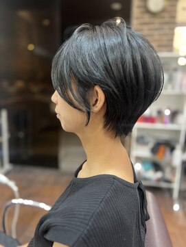 ヘアーアンドメイク ビス(HAIR&MAKE bis) ショートボブ