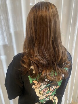 フィゼル 福島店(fizelle) 明るめベージュ　　原明日香