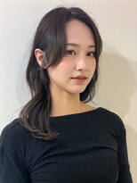 ミレバイジェニー (mirae by geny)&nbsp;カーキカラーで脱赤み系にs韓国ヘア　後れ毛　ネビージュ