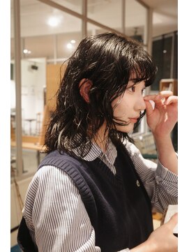 ツナグ(tsunagu) ミディアムレイヤーパーマ