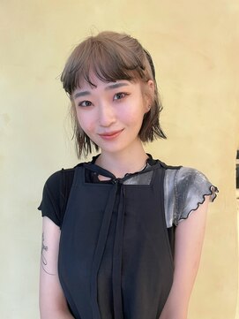 スニュウ(snuw) 【snuw mina】レイヤーカット/顔まわりカット/デザインカラー/